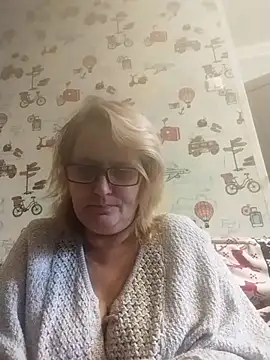 Forest-Lady online show from October 2025 08:14:01 AM