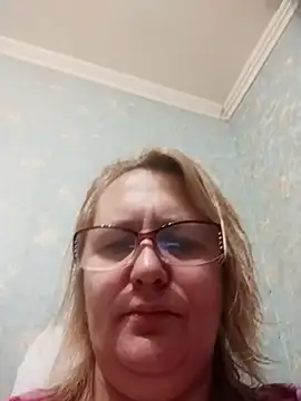 Forest-Lady online show from November 2025 01:23:01 PM