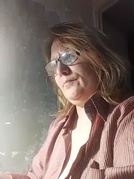 Forest-Lady online show from April 2026 05:58:01 PM