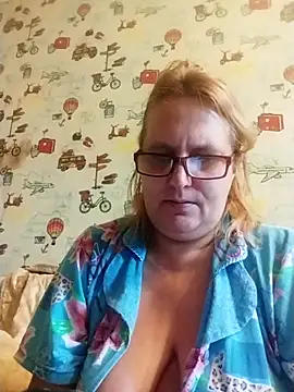 Forest-Lady online show from October 2025 01:25:01 PM