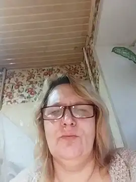 Forest-Lady online show from November 2025 01:36:02 PM