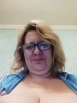 Forest-Lady online show from February 2026 05:44:01 PM