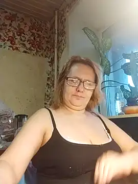 Forest-Lady online show from November 2025 01:26:01 PM