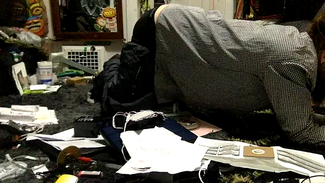 Snapshot of Robriguezxxx chatting on December 2025 08:07:01 AM Robriguezxxx online show from December 2025 08:07:01 AM