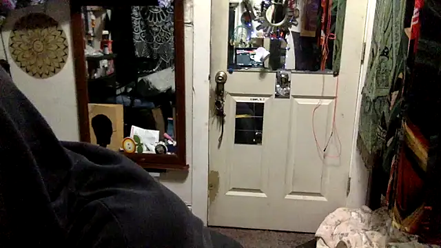 Snapshot of Robriguezxxx chatting on December 2025 04:44:02 AM Robriguezxxx online show from December 2025 04:44:02 AM