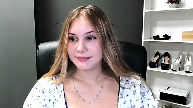 kitty valeria online show from July 2026 09:03:01 PM