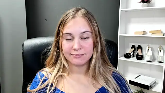 kitty valeria online show from July 2026 02:19:01 PM