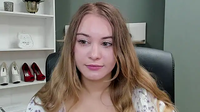 kitty valeria online show from October 2025 06:36:01 AM