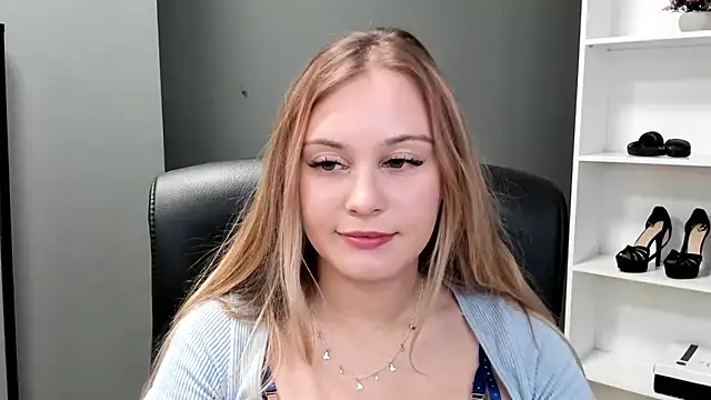 kitty valeria online show from May 2026 01:36:01 PM