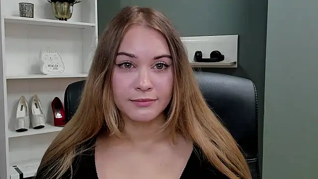 kitty valeria online show from October 2025 06:48:01 AM