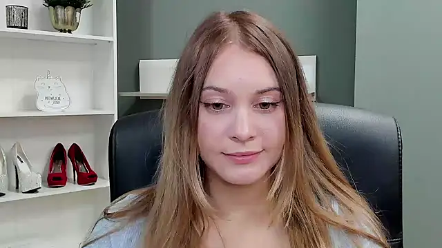 kitty valeria online show from October 2025 01:46:02 PM