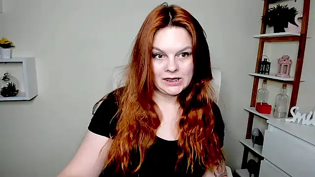 Snapshot of teaseDiana chatting on June 2026 05:51:02 AM teaseDiana online show from June 2026 05:51:02 AM