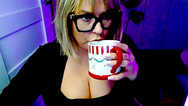 teaseDiana online show from April 2026 05:47:01 AM