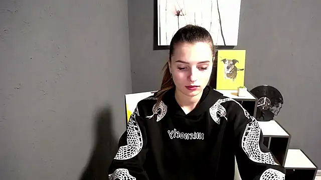 Snapshot of lady_olivia_ chatting on November 2025 01:33:02 PM lady olivia online show from November 2025 01:33:02 PM