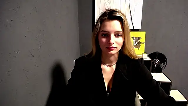 lady olivia  online show from February 2026 05:02:02 PM