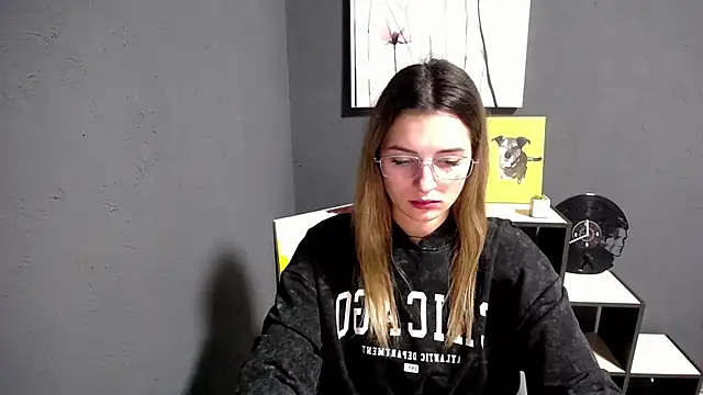 Snapshot of lady_olivia_ chatting on November 2025 04:44:01 PM lady olivia online show from November 2025 04:44:01 PM