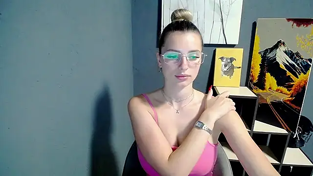 Snapshot of lady_olivia_ chatting on June 2026 12:37:01 PM lady olivia online show from June 2026 12:37:01 PM