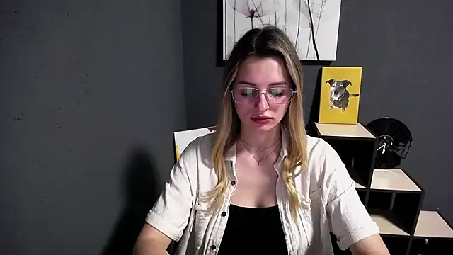 lady olivia  online show from May 2026 12:35:02 PM