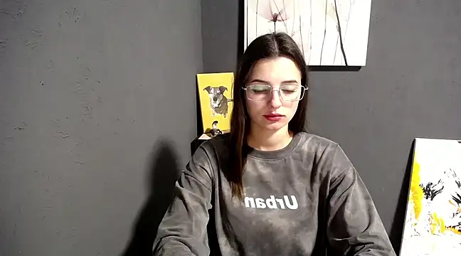 Snapshot of lady_olivia_ chatting on February 2025 01:33:01 PM lady olivia online show from February 2025 01:33:01 PM