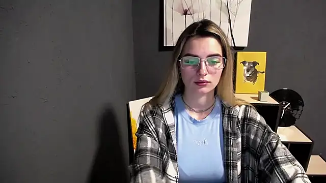 lady olivia  online show from March 2026 02:50:02 PM