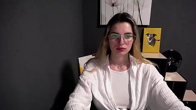 lady olivia  online show from May 2026 12:10:01 PM