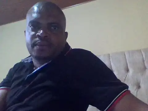 lui cuuty online show from October 2025 06:29:01 PM