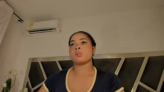 Samanntha Rose online show from June 2026 07:57:02 PM