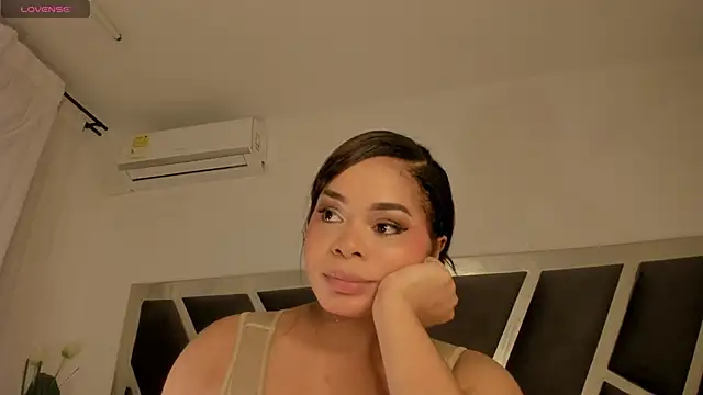 Samanntha Rose online show from November 2025 07:13:02 PM