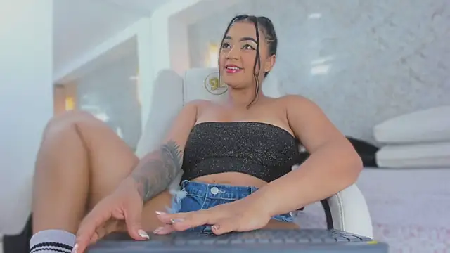 ximena case online show from October 2025 12:17:01 PM