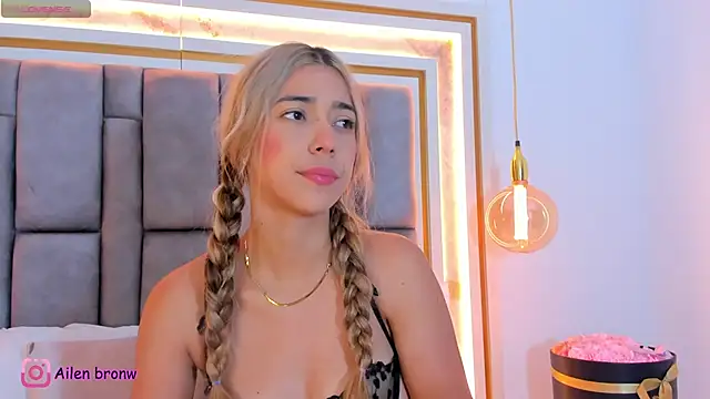 elianabrown online show from March 2026 01:06:01 AM