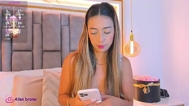 elianabrown online show from December 2025 10:45:01 PM