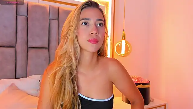 elianabrown online show from May 2026 01:03:01 AM