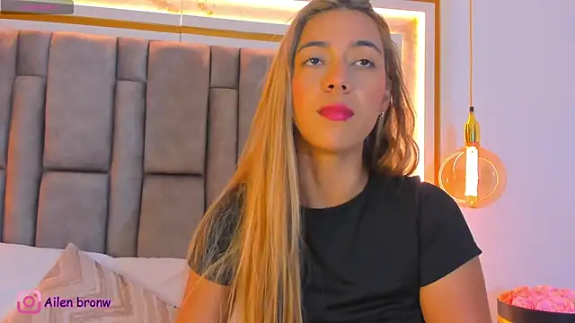 elianabrown online show from March 2026 01:01:02 AM