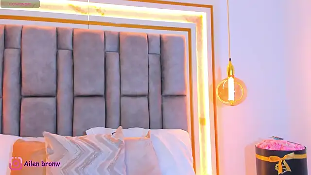 elianabrown online show from November 2025 10:59:02 PM