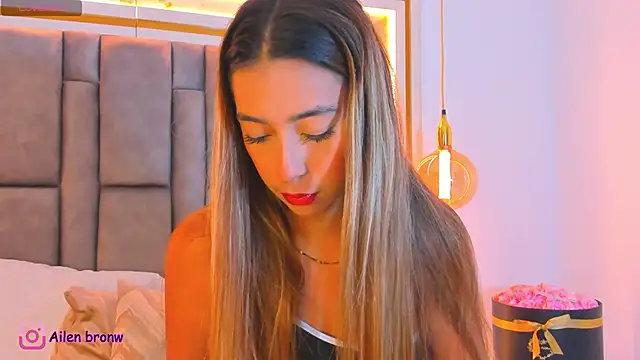 elianabrown online show from November 2025 09:30:01 PM