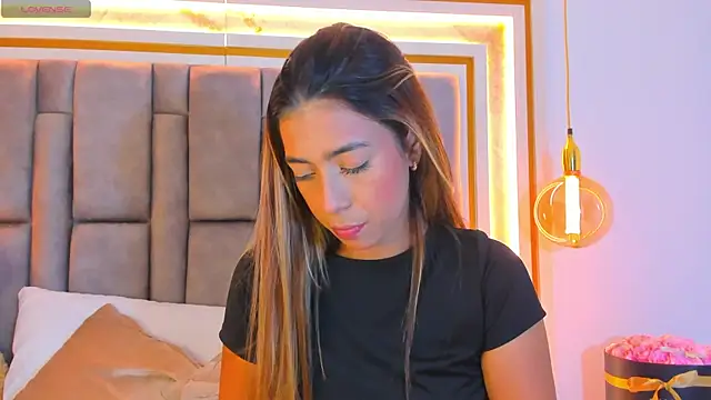 elianabrown online show from December 2025 10:59:01 PM