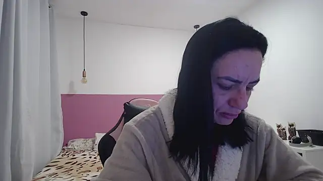 Snapshot of YasmimBrasil chatting on July 2026 06:46:02 AM YasmimBrasil online show from July 2026 06:46:02 AM