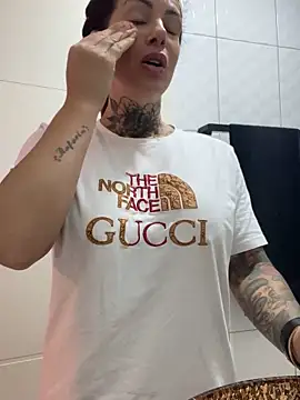 YasmimBrasil online show from October 2025 08:23:02 AM