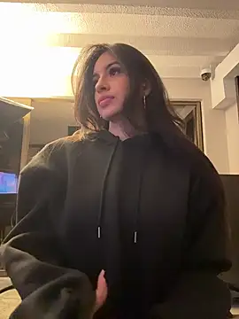 Taylor-Jonnees online show from November 2025 04:06:01 AM