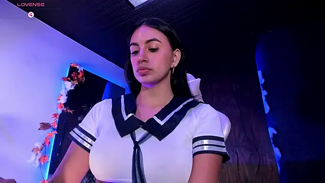 Taylor-Jonnees online show from October 2025 04:26:02 PM