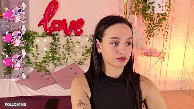 Snapshot of Lolly_Neal chatting on February 2025 05:02:01 AM Lolly Neal online show from February 2025 05:02:01 AM