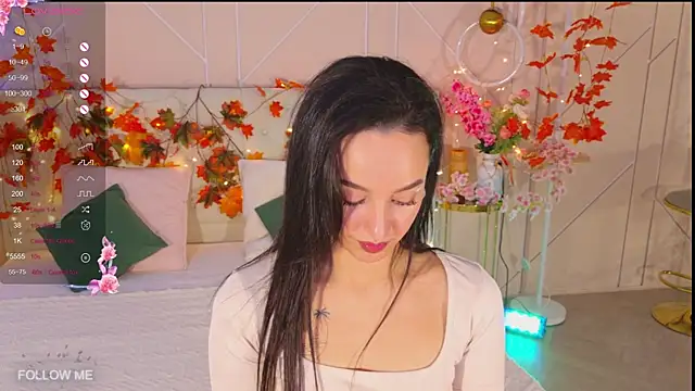 Lolly Neal online show from December 2025 04:47:01 AM