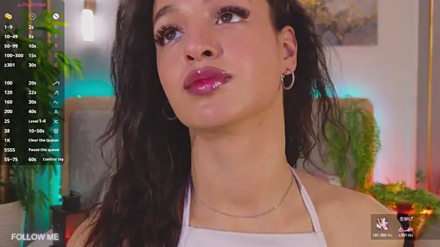 Lolly Neal online show from April 2026 03:38:02 PM