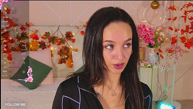 Lolly Neal online show from November 2025 04:56:01 AM