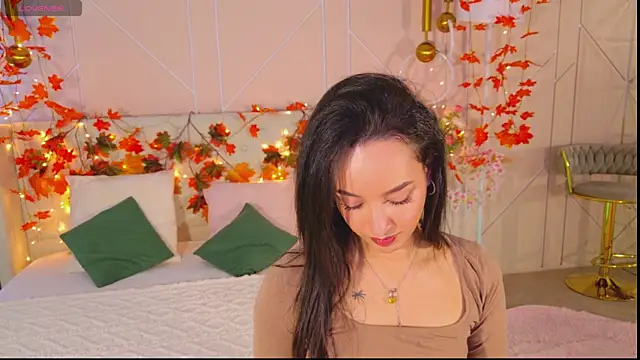 Lolly Neal online show from November 2025 04:46:01 AM