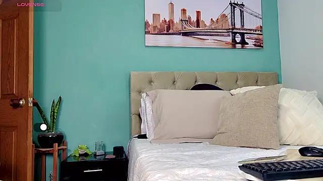 yanella fire online show from February 2026 08:51:01 PM