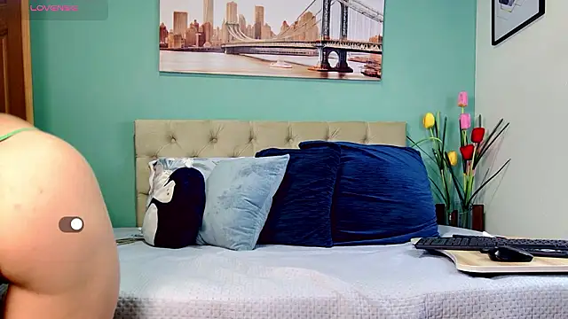 yanella fire online show from March 2026 10:09:01 AM