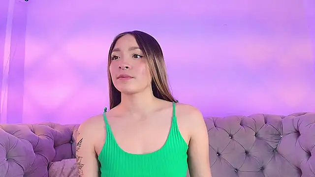 Victoria Adams14 online show from September 2025 03:01:01 AM