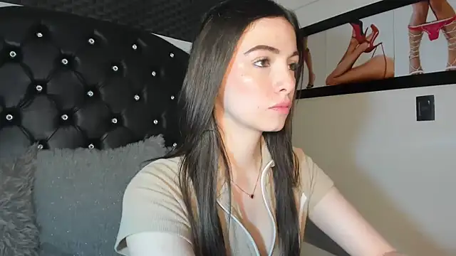 diana queen  online show from May 2026 09:04:01 PM