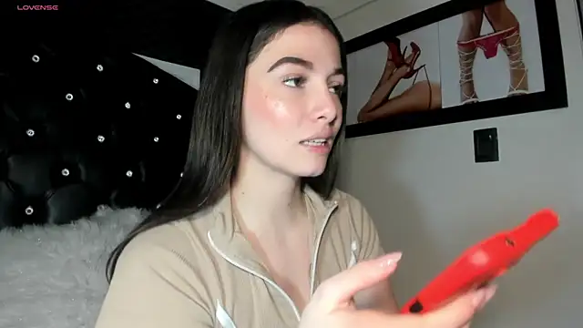 Snapshot of diana_queen_ chatting on December 2025 09:49:01 PM diana queen online show from December 2025 09:49:01 PM